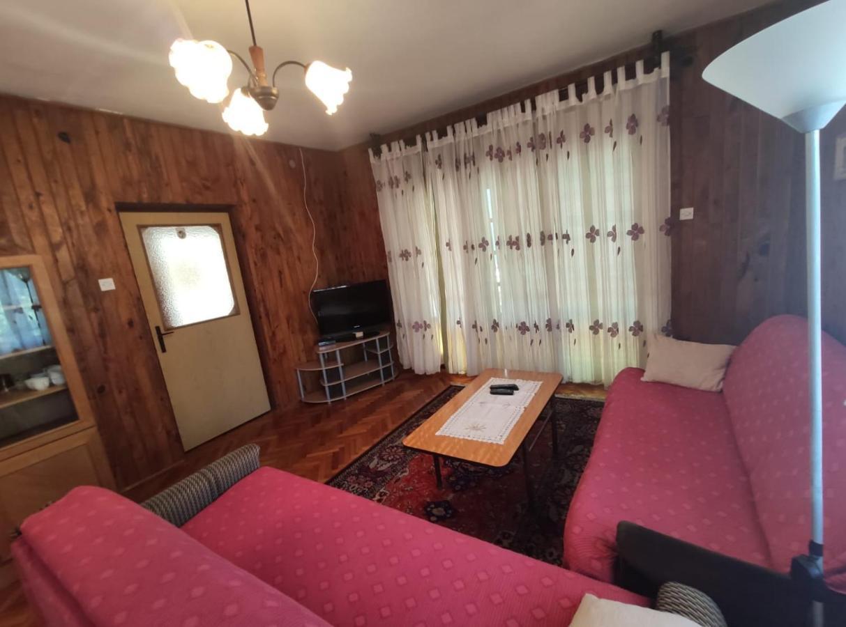 Family Apartment Near Beach Биоград на Мору Екстериор снимка